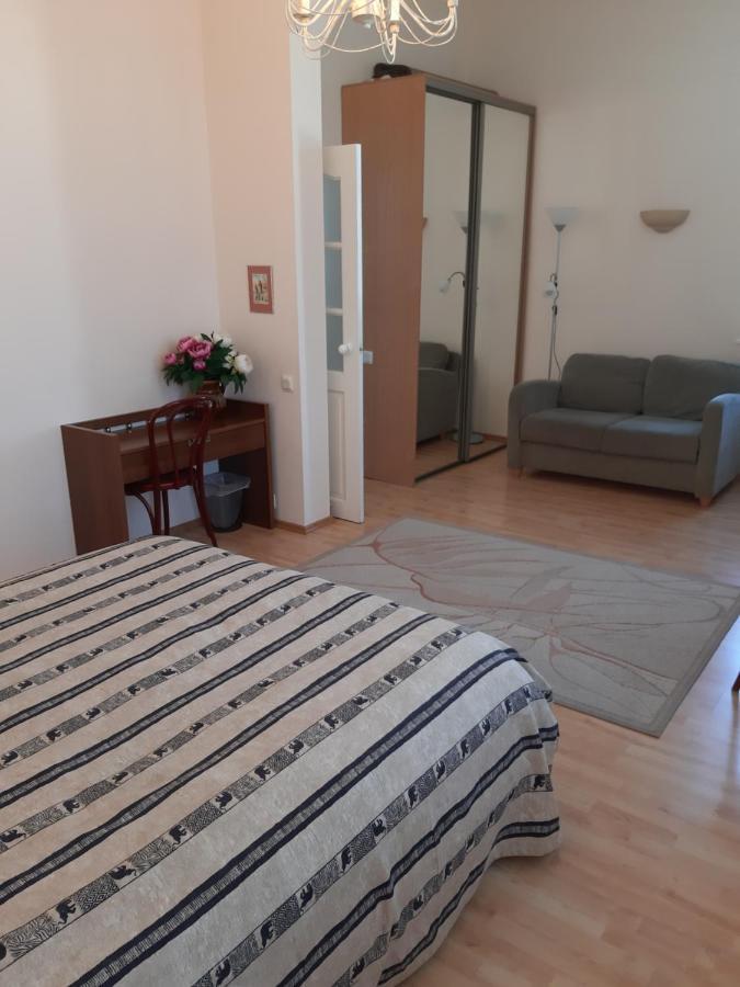 Romeo Family Apartments Talin Exterior foto